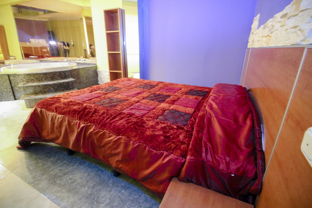 أورينس Hotel As Termas المظهر الخارجي الصورة
