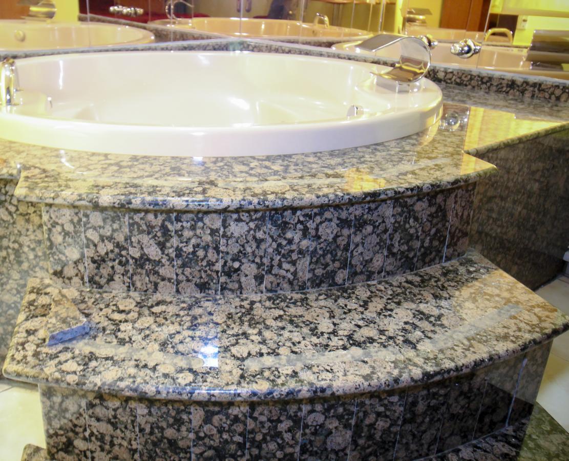 أورينس Hotel As Termas المظهر الخارجي الصورة